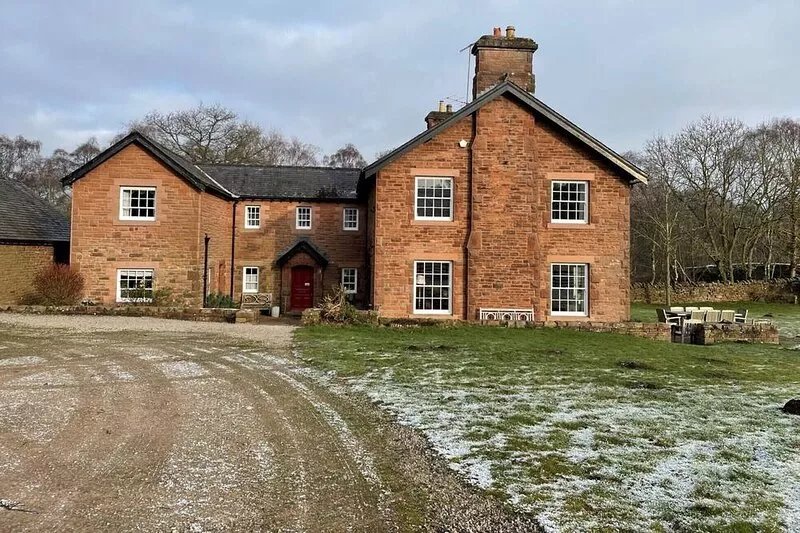 Wonderful 7 Bedroom Detached House and large gardens in Cumbria's Garden of Eden