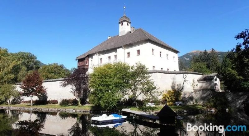 Schloss Dornbach