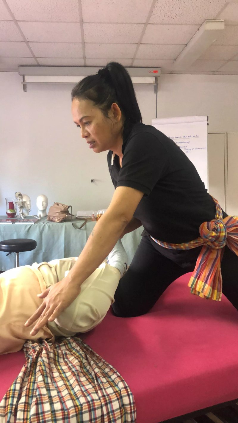 J L Davies Therapies and Sports Massage