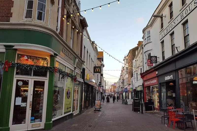Edwardian House in the Heart of Weymouth 200m from Sandy Beach by the Sea