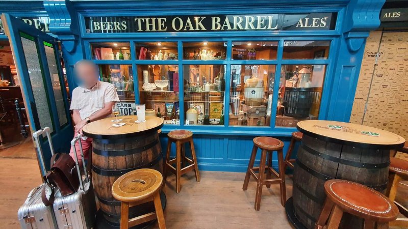 The Oak Barrel Irish Pub