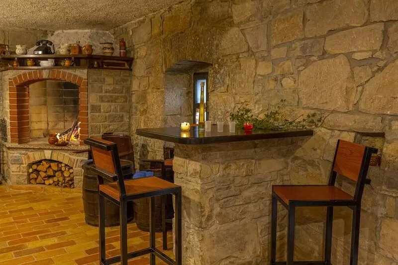CHARMING FAMILY VACATION HOME IN THE CENTER OF ISTRIA, WITH PRIVATE POOL, WIFI