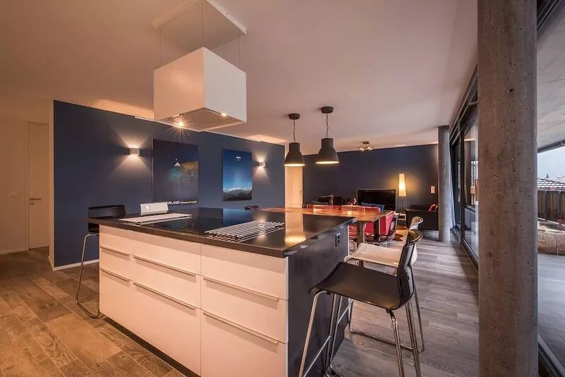 Central luxury apartment with stunning views, lift access and wellness area