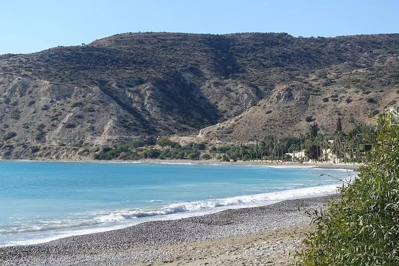 Luxury Villa With Private Pool, Landscaped Garden And Sea Views