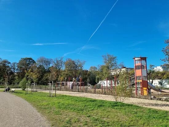 Rennbahnpark Niederrad