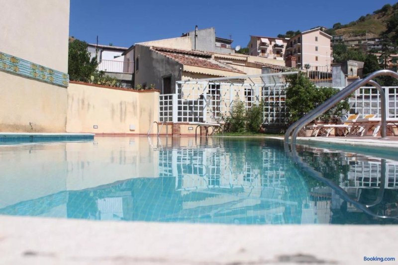 The Clock Houses Borgo Gallodoro