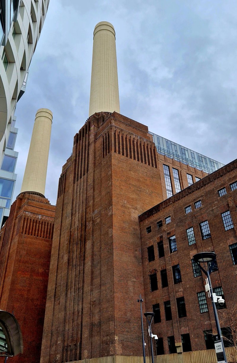Searcys Champagne Bar at Battersea Power Station