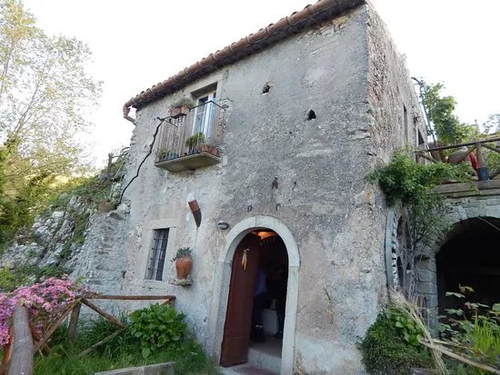 Mulino ad Acqua Giorginaro del 1690 a Ruota Orizzontale