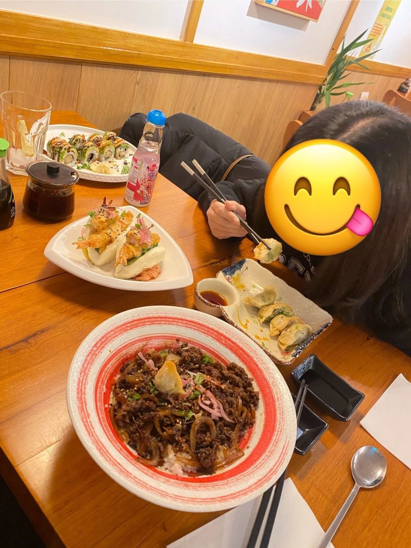 Love Sushi