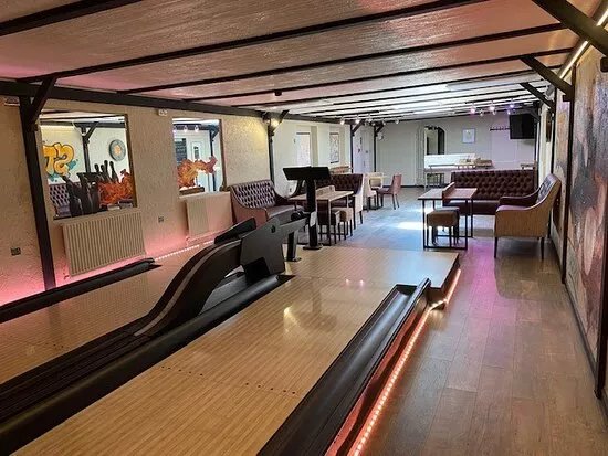 Llwyngwair Manor Duckpin Bowling