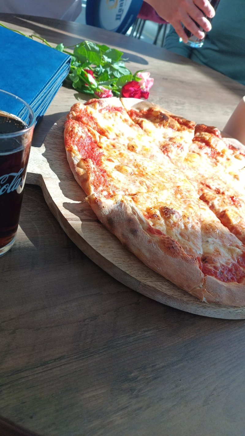Johnny's Pizza