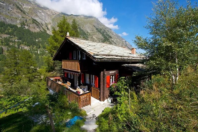 Chalet Bergheim - Unique, Private, Ski-in/ski-out Swiss Mountain Chalet