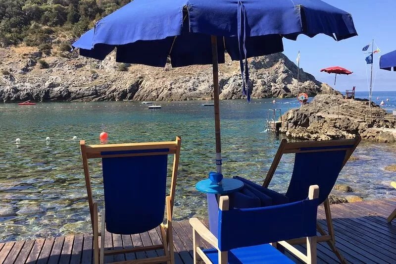 Delightful villa on Tuscan coast with private beach club