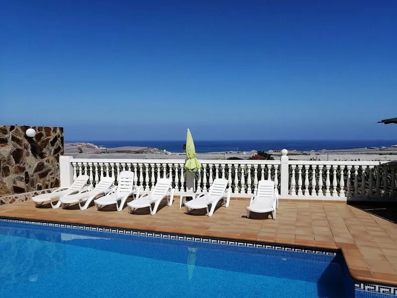 Casa El Tonelero with garden and private pool