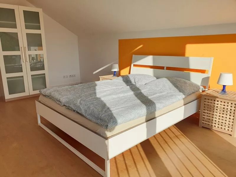 Munich Countryside XXL Apartment B - S-Bahn train - nearby brewery village Aying