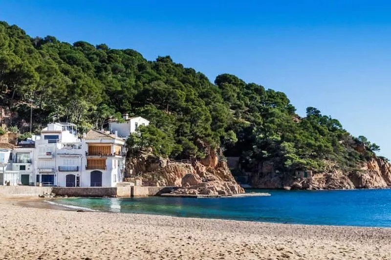 Dar Mima^^ sunny spot with two beautiful terraces at 150mts from the beach