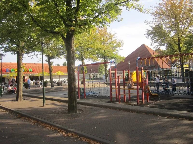 Family holiday home in Park Aquadelta directly on the Grevelingen sea for 5