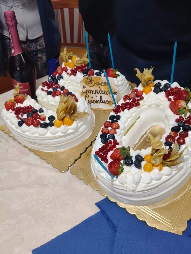 Gennaro Benincasa - Bar, Pasticceria E Rosticceria