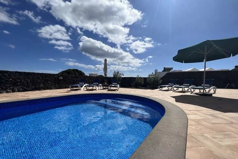 Villa Las Coloradas, private heated pool and large terrace