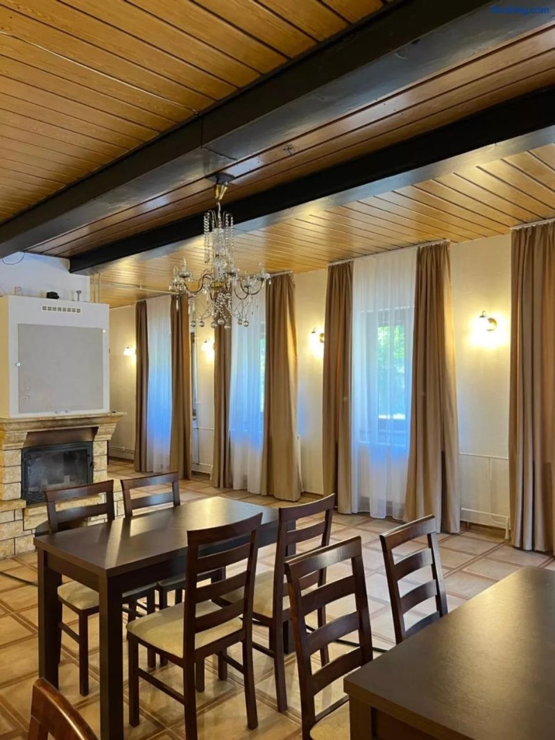 7 Rooms