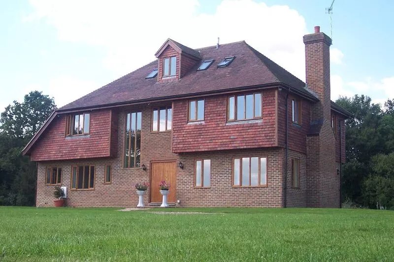 Country Farmhouse sleeps 2- 24.7 bedrooms. + Annex.Just over an hour from London