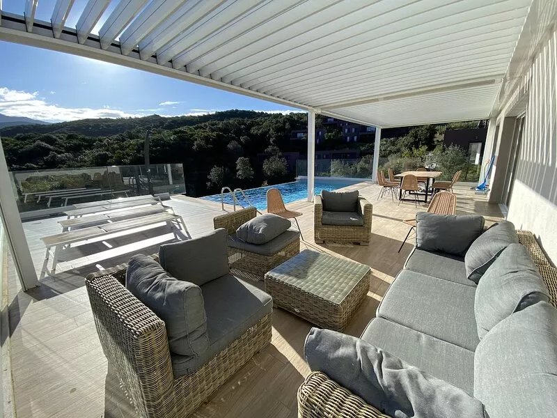 Beautiful air-conditioned villa with heated pool on porticcio in south Corsica