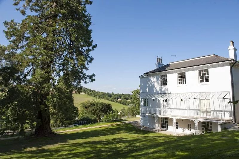 The Westgate - Elegant Flat in a Seaside Georgian Villa
