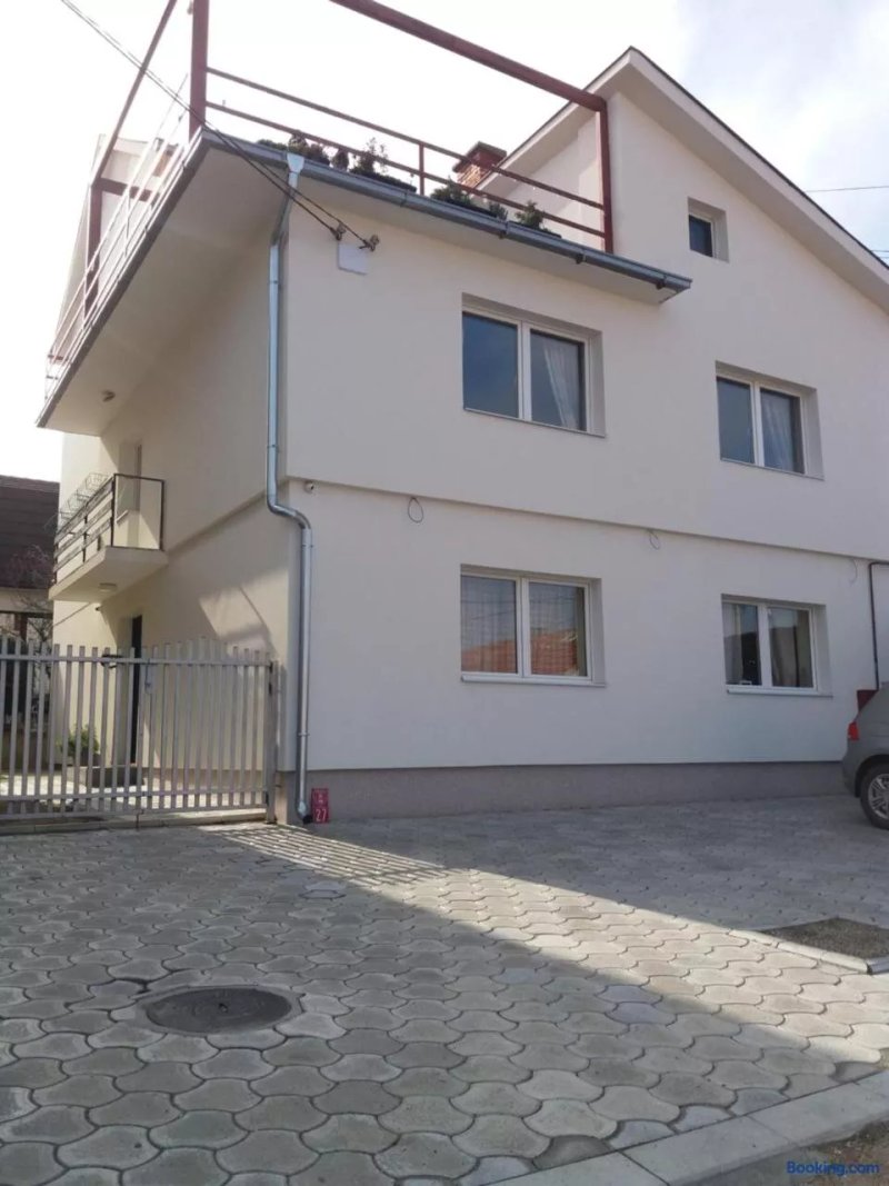 Crystal Apartmani