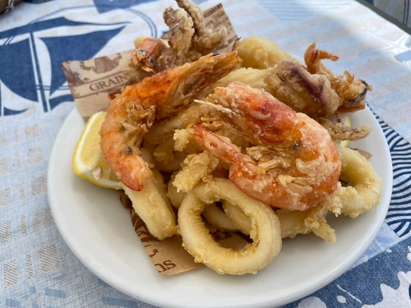 Capri Ristorante Cocktail Beach Bar