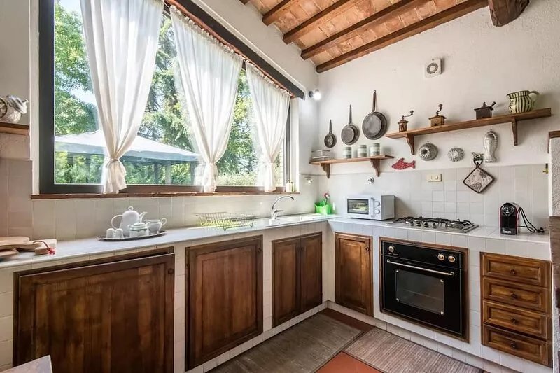 Tuscan Villa , Private Pool, Large Private park, A/C rooms, Electric Car