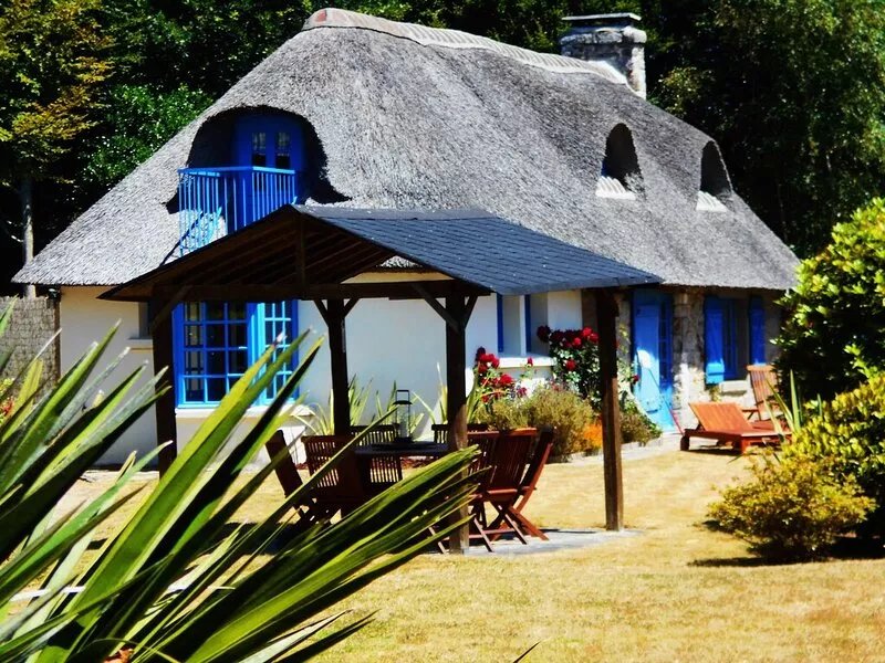 Beautiful cottage with enclosed garden, close to the Mer Blanche.