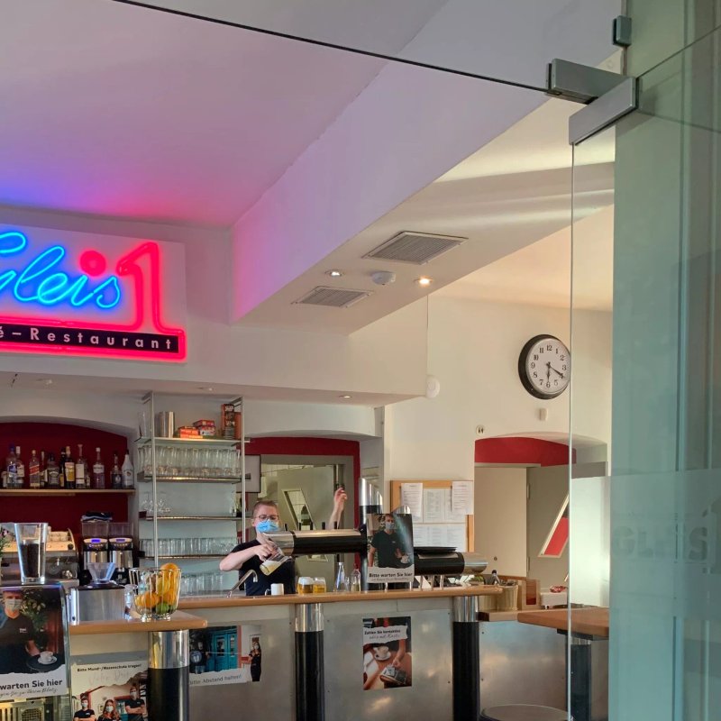 Gleis 1 Cafe & Restaurant