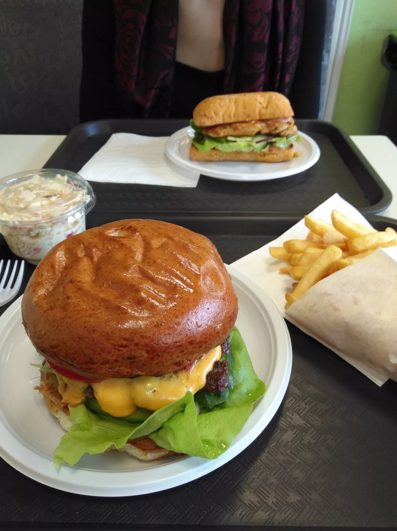 Remiz Burger