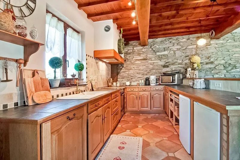 Luring Holiday Home in Lierneux with Garden