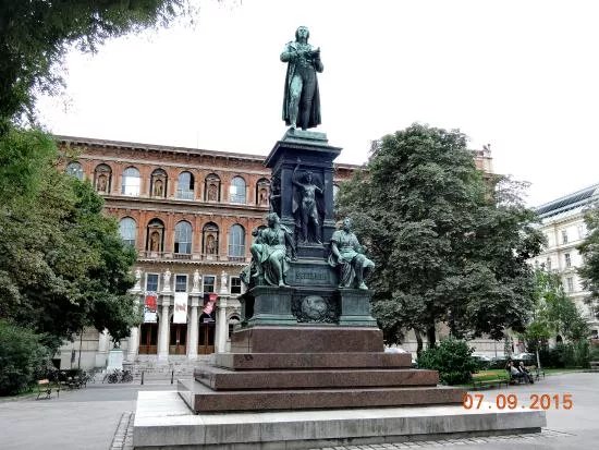 Statue of Johann Christoph Friedrich von Schiller