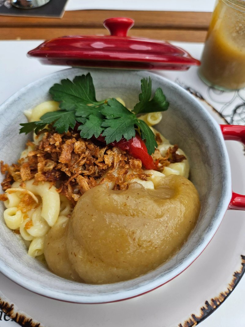 Naz Die Gastwirte