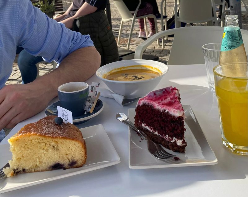 Almas - Coffee Shop - Cafetaria
