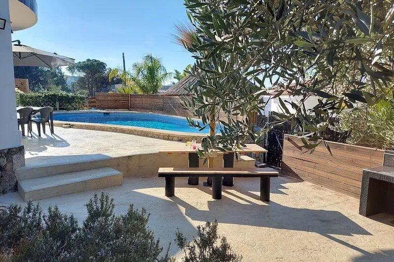 Modern villa with stunning views and swimming pool.