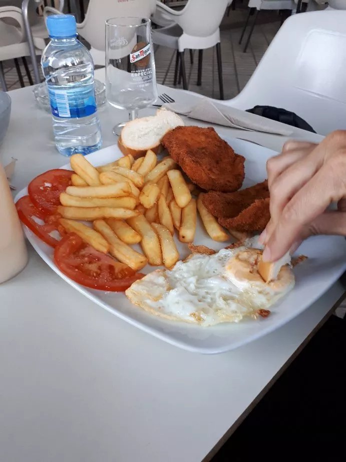 Hamburgueseria tomas victoria
