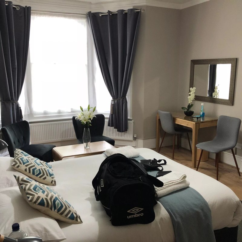 Clova House