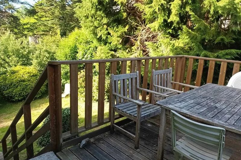 Homerez - Charming House in Pont-Aven with Large Enclosed Garden