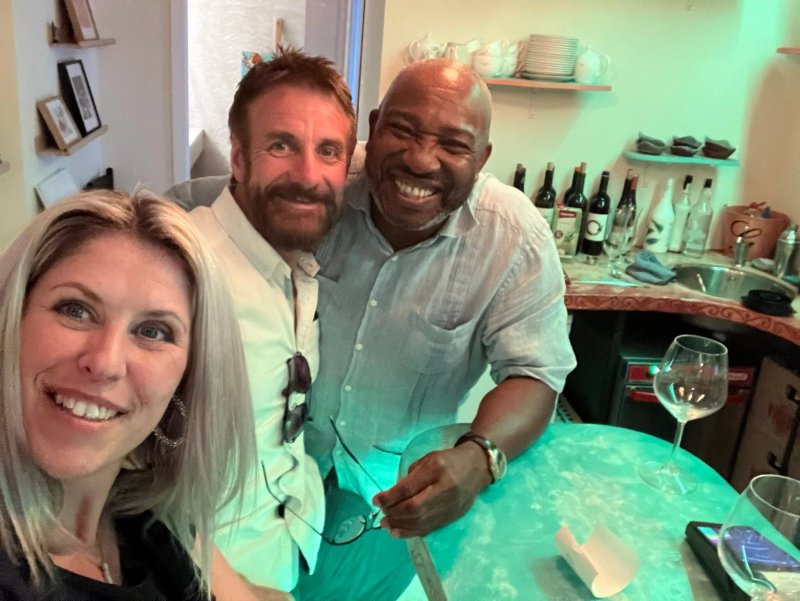 Iroko - Art And Wine Bar