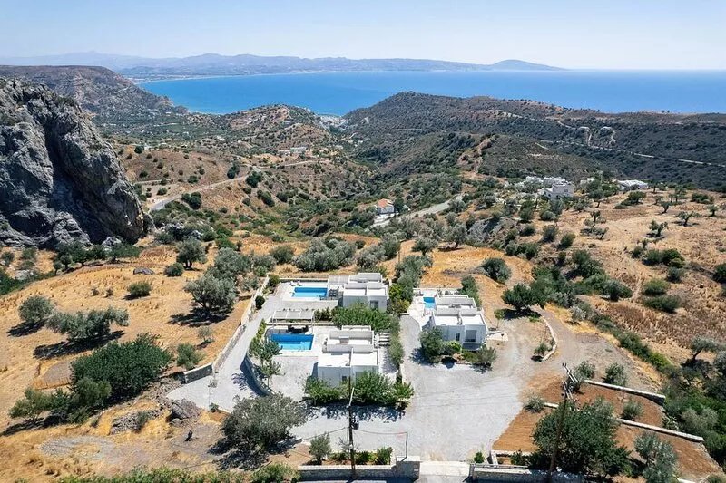 Evgoro vrahos villa , private pool,Breakfast