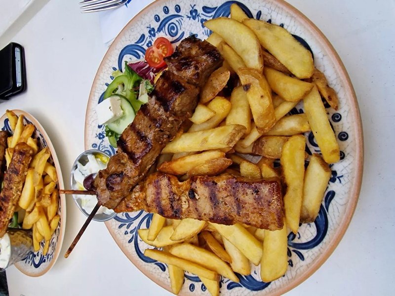 GREKISKA grill & bar