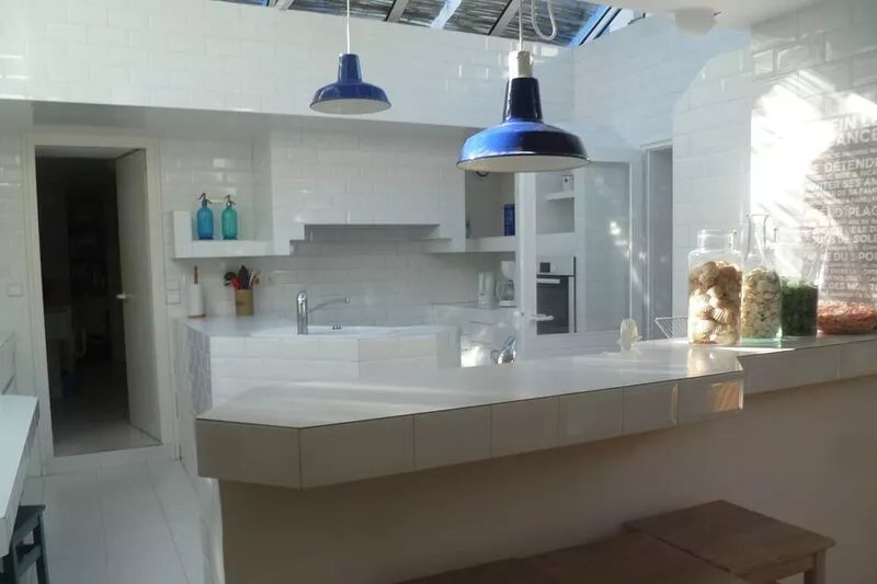 Noirmoutier, L'Epine, beautiful big  house with enclosed garden near the beach