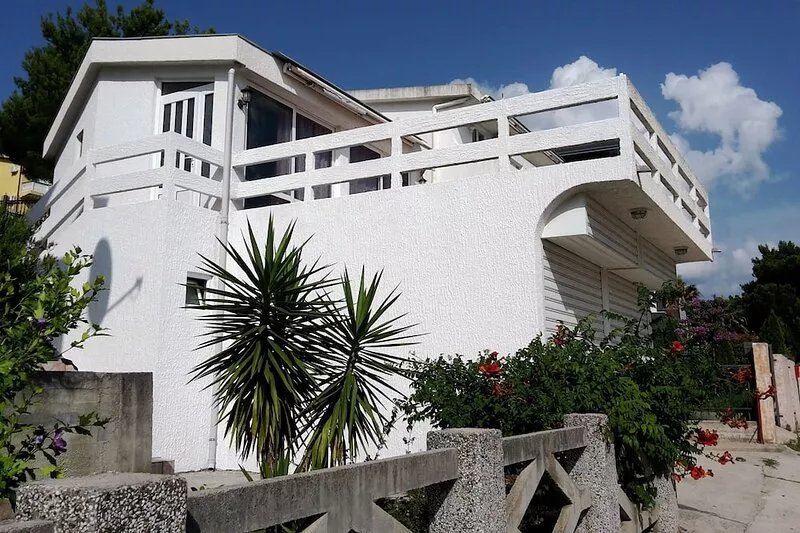 The only apartment in a detached house