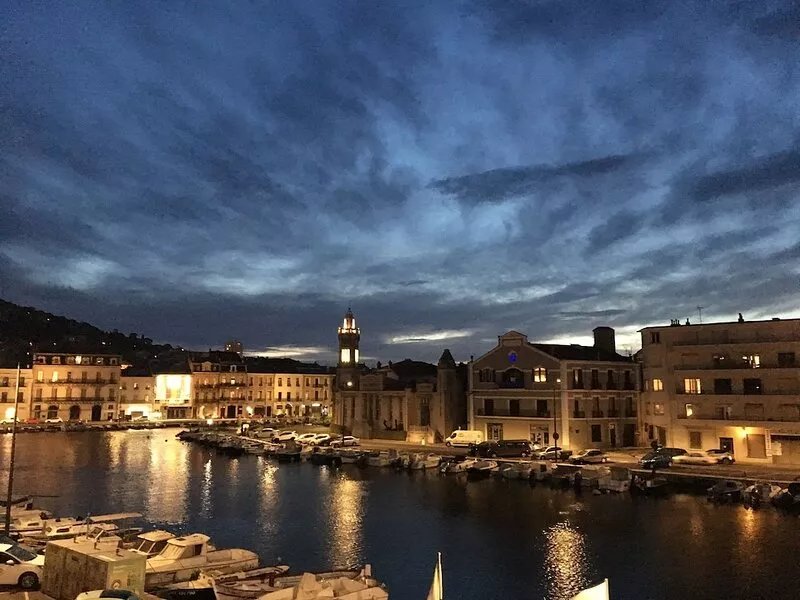 Comfortable apartment renovated on canal, air conditioning, wifi
