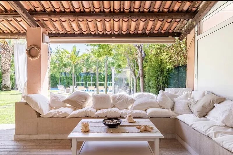 Villa Portorosa with large garden and private pool