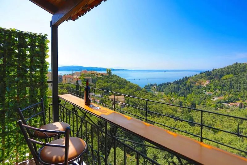 Kati Sea View: Brand New! Amazing views, WiFi, Aircon