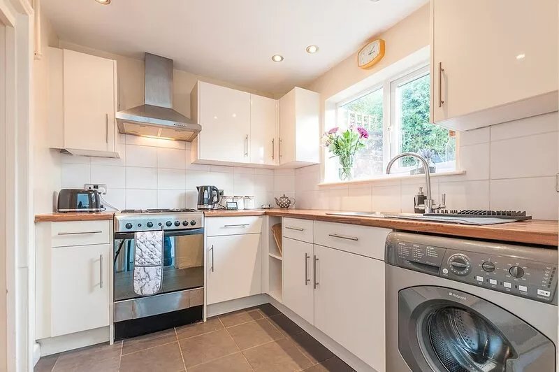 Radford Place | Central, Sleeps 6, Family friendly